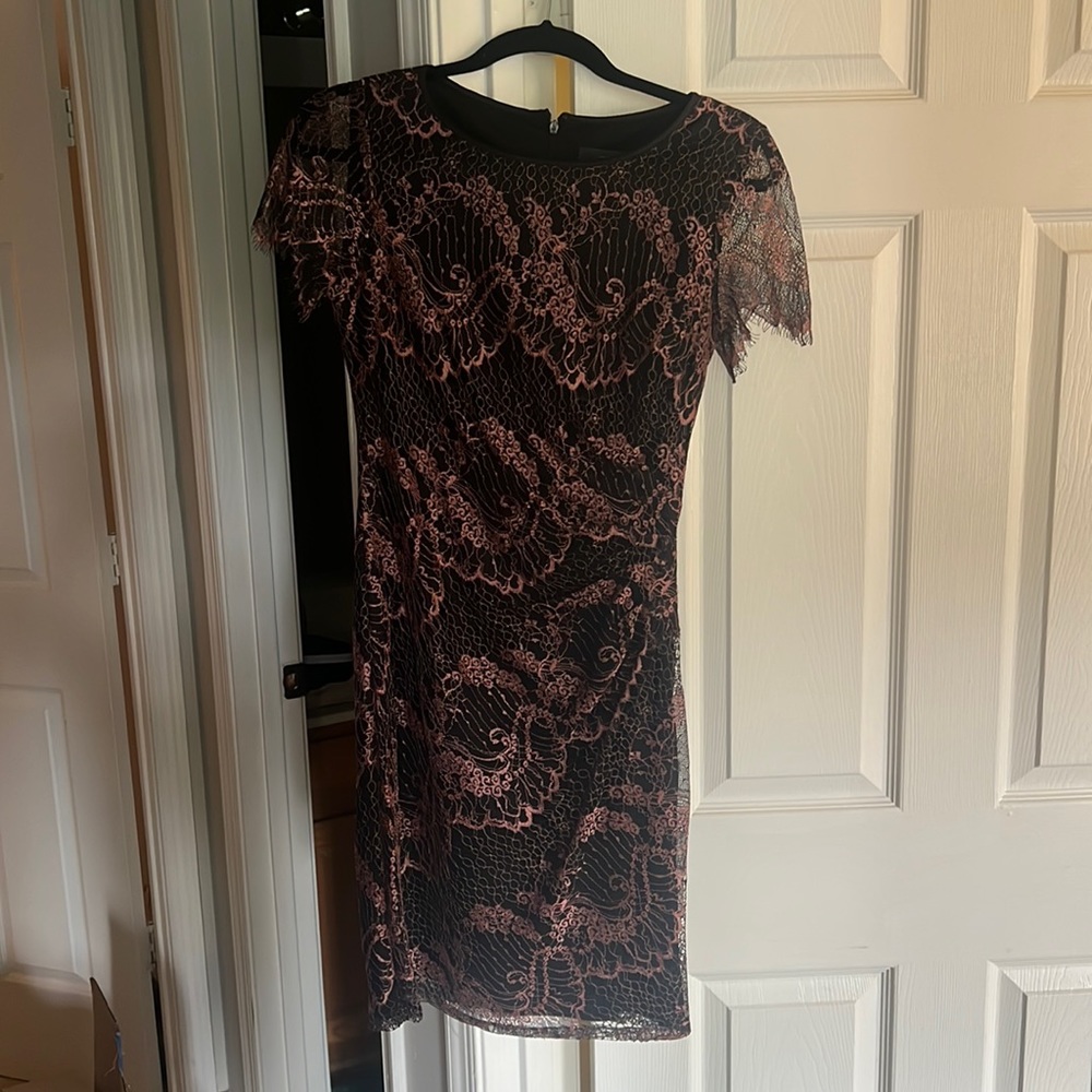 Adrianna Papell Dress. Size 4. Pink and black lace